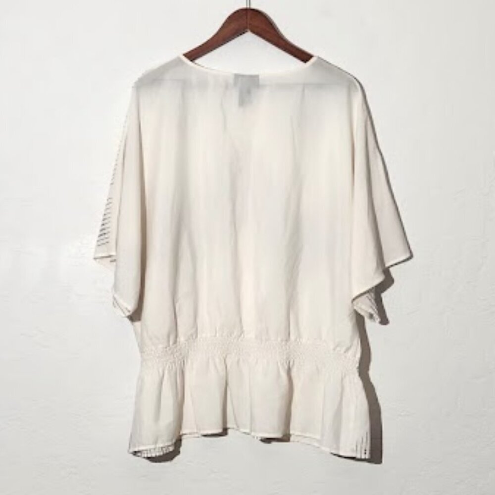 Lane Bryant Women's Blouse in size 18/20 - Picture 3 of 4